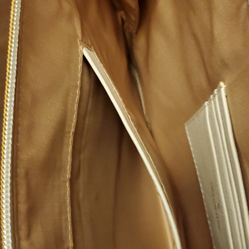 Ora Delphine Large Wristlet In Cream - image 8